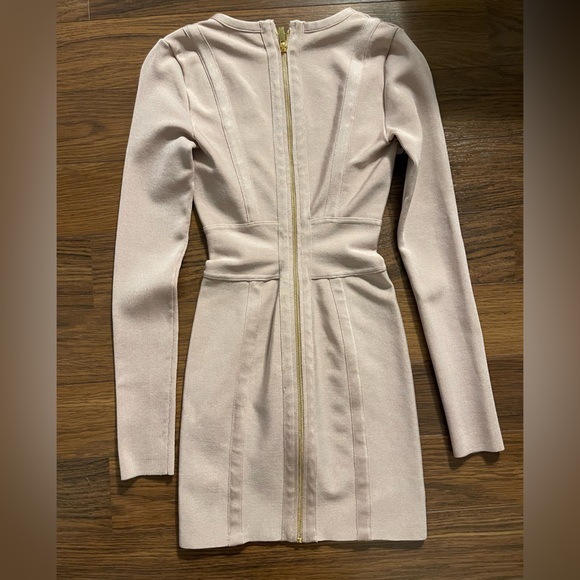 Aritzia Dress ✨ - Picture 3 of 4